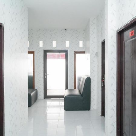 Reddoorz Near Sarinah Джакарта Екстер'єр фото