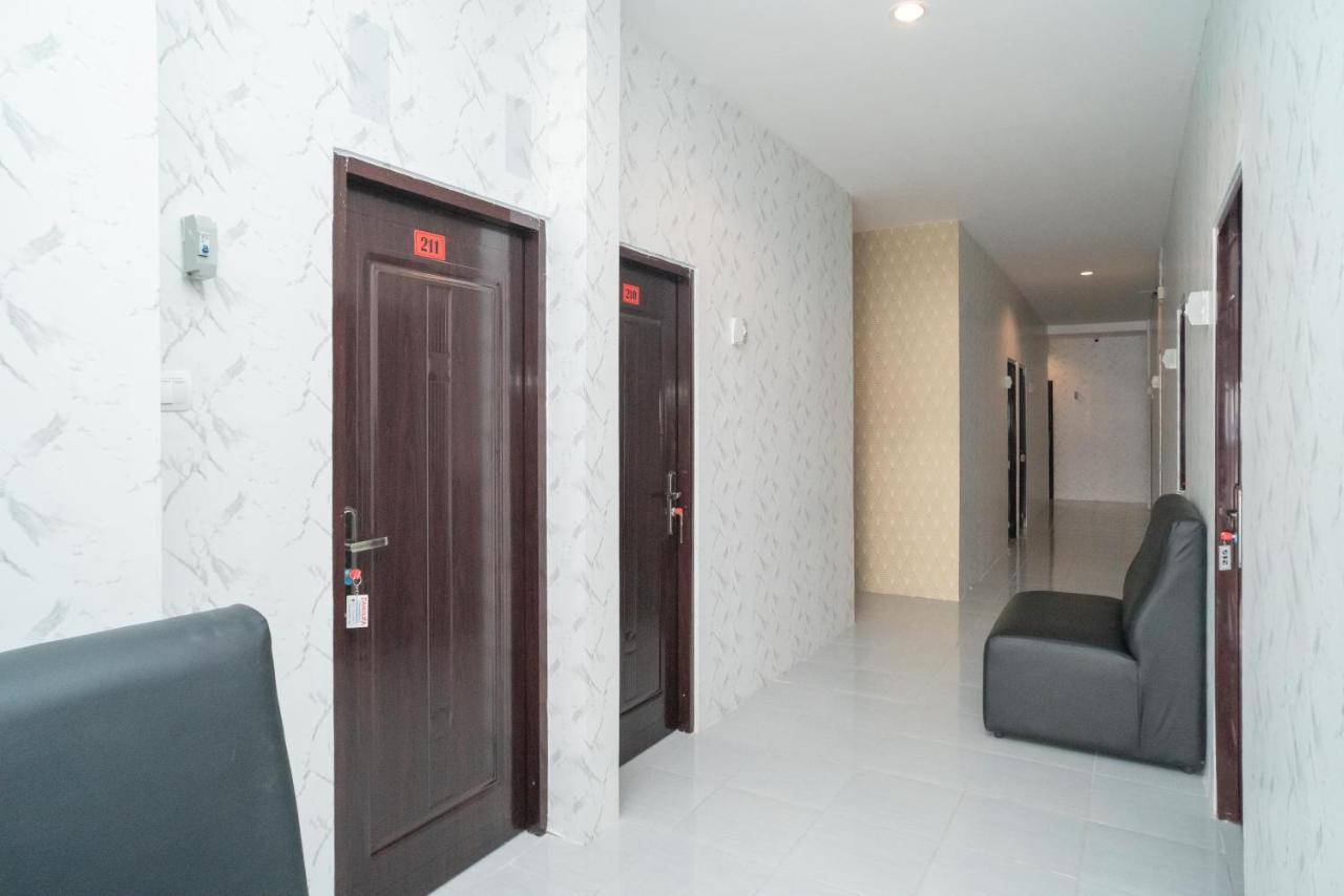 Reddoorz Near Sarinah Джакарта Екстер'єр фото